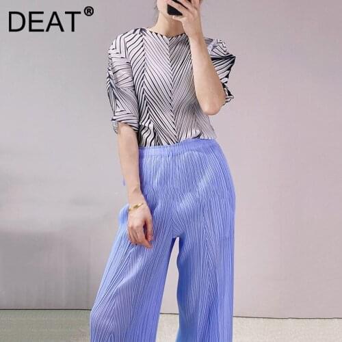 DEAT Woman T-shirt Pleated Metallic Round Collar Short Sleeve Irregular Elastic Pullover Tops Casual 2021 New Summer 15XM786