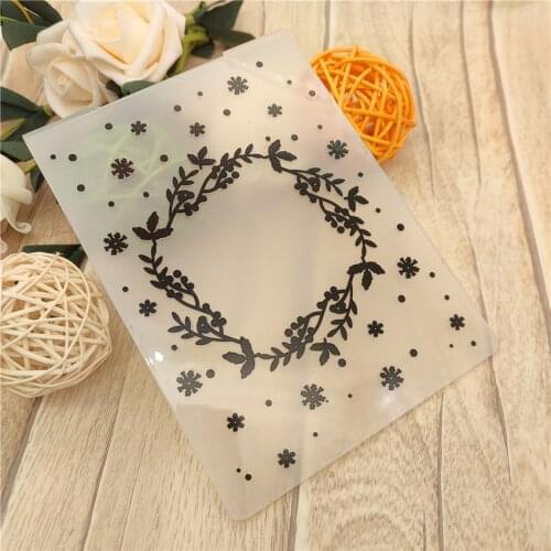10.6*14.5CM Plastic Wreath Template Easter Wreath Craft Card Making Paper Card Album Wedding Decoration Embossing Folders
