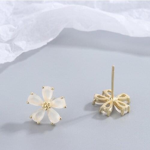 2020 Fashion Women Lady Elegant Gold Flower Shape Crystal Rhinestone Small Ear Stud Earrings Girlfriend Party Earring Jewelry