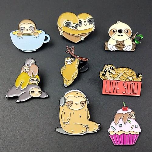 Cute Brown Bear Enamel Cartoon Pins Brooches Badges Bags Kids Metal Pin Gifts For Friends Jewelry Brooch DIY Clothes backpack