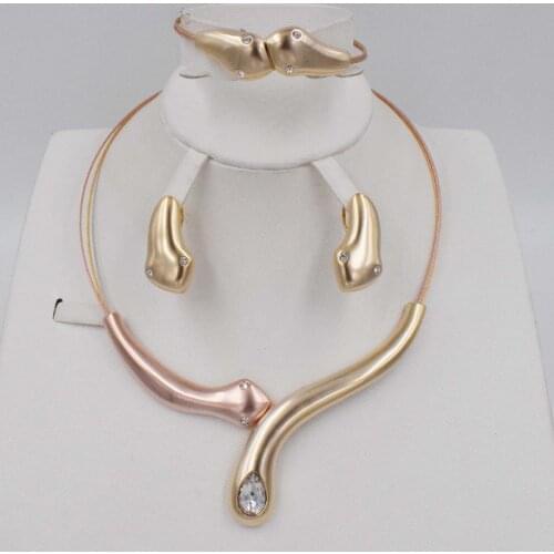 2018 New High Quality Fashion Dubai Jewelry Set Gold color Wedding African Beads Jewelry Sets Parure Bijoux Femme