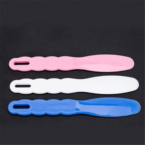 50pcs Dental Disposable Surgical Plastic Cement Plaster Spatula Dental Supplies Disposable Spatulas for Mixing Bowels