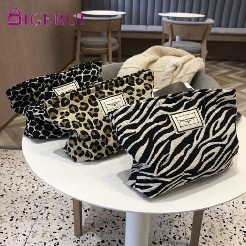 FLYING BIRDS Cosmetics And Travel Bags