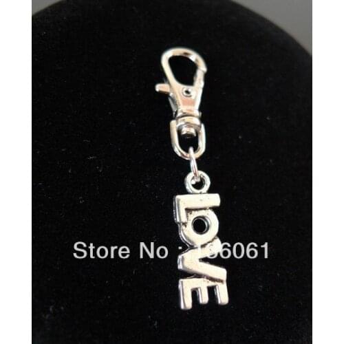 Vintage Silver Alphabet PETITE CUTE LOVE Clasp Key Chain For Keys Car Key Ring Souvenir Couple Handbag Jewelry Friendship Gift