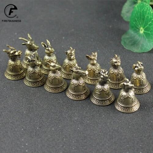 Brass Chinese 12 Zodiac Animals Heads Bell Keychain Pendants Jewelry Vintage Copper Feng Shui Car Key Chain Hanging Keyring Gift