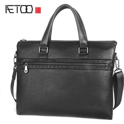AETOO Leather briefcase, mens top layer cowhide fashion messenger bag, business large-capacity computer bag