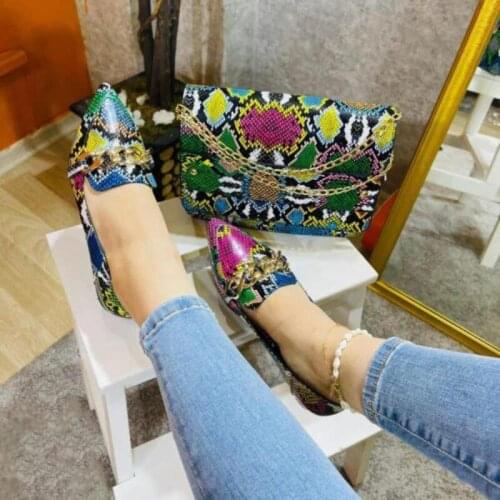 Snake Pattern Flat Office Shoes All-match Fashionable Women Suede Loafer Rivet Pointed Toe Banquet Party Sandals Outside Wear