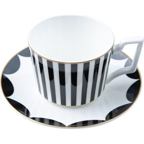 Black Geometric Stripes Dessert Dishes Ceramic Gold Inlay Porcelain Dinner Plate Household Service Tableware Wedding Plates