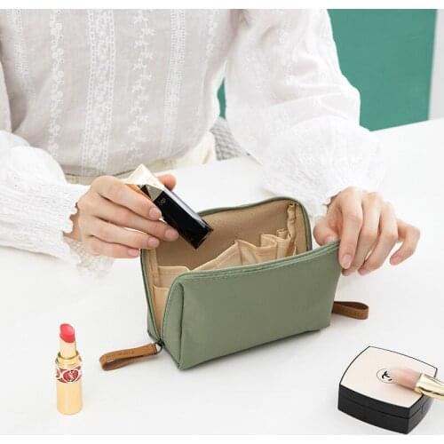 Portable Makeup Bag Pouch Travel Outdoor Girl Women Cosmetic Bag Toiletries Organizer Lady Storage Waterproof Make Up Case