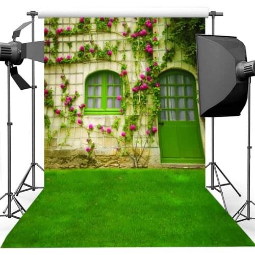 Vintage Fresh Flowers Brick Wall Photography Backdrops For Wedding Bridal Shower Photo Background Green Lawn Door Backdrops