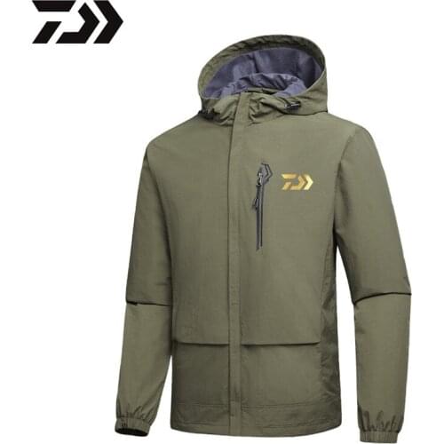 Daiwa Fishing Jacket Men Waterproof Fishing Clothing Autumn Spring Thin Breathable Hooded Camping Jacket Hiking Fishing Shirt