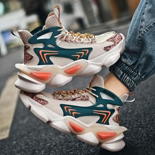 2021 New Fashion Comfortable Men Running Sports Shoes Athletic Training Black Shoes Chunky Sneakers for Men