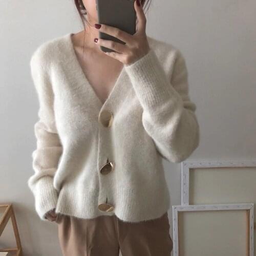 Elegant Cashmere Sweater Cardigan Casual Metal Buttons Sweater Women V-Neck Winter Jumper Korean Oversized Cardigans Harajuku