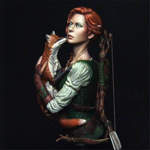 The Female Warrior Hugging A Fox Resin Bust Kit 1/10 Scale Assembly Model Figure Resin Kit Bust Colorless Self-Assembled Toy
