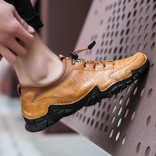 Mens large size leather mens shoes Outdoor fashion sports mens shoes Hot sale lace-up crocodile pattern casual leather shoes
