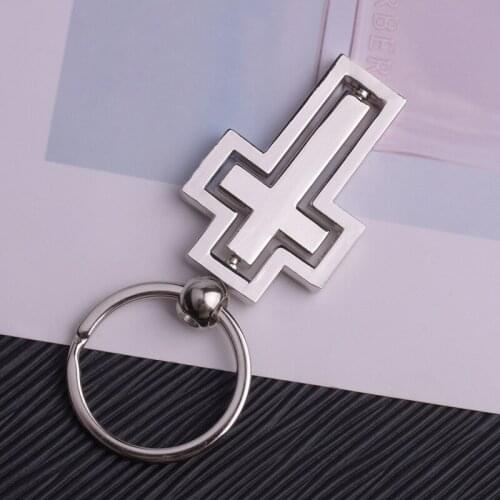 Creative Metal Cross Keychain Hollow 360 Degree Rotating Keychain Christian Gift Pendant