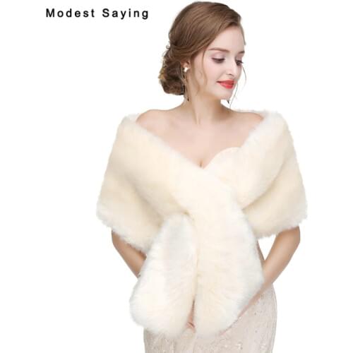 Graceful Warm Faux Fur Wedding Shrugs 2017 New Bridal Shawls Boleros Fur Stoles Warm Wraps Winter Jackets Wedding Accessories