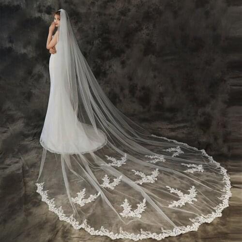 Wedding Dress With Comb 2021 New Classic Off White Lace Edge One-layer Appliqued 3m Cathedral Veil Bridal Veils