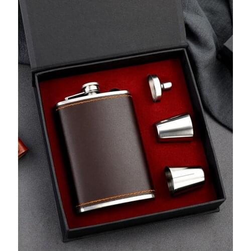 Personalized Stainless Steel Hip Flask Portable Home Retro Classic Hip Flask Light Luxury Botellas De Licor Drinkware BD50HF