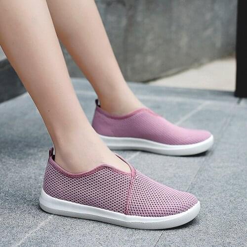 Womens Summer Casual Shoes Mesh Surface Is Hollow Breathable Large Size Soft Soles Mom Shoes Slip Resistant Flat Soled Shoes