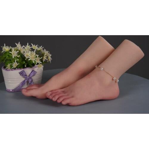 High Simulation Silicone TPE Material Realistic Female Foot Model For Foot Art Finger Bendable Mannequin Display Jewelry Props
