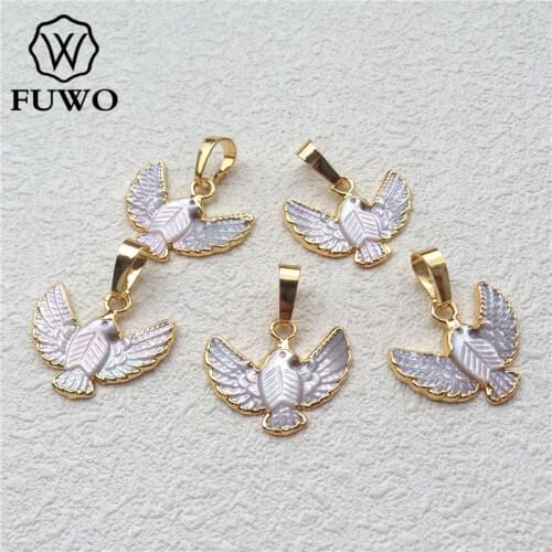 FUWO Carved Dove Shell Pendant With 24K Gold Filled Edge Tiny Eagle Bird Animal Seashell Pendant Jewelry Making Supplies PD559