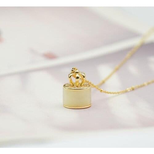 Natural Hetian White Jade Geometry Small Exquisite Pendant Necklace Chinese Retro Light Luxury Charm Womens Silver Jewelry