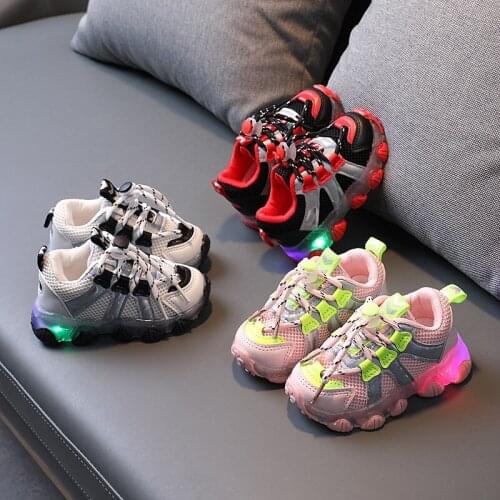 2021 Infant Baby Led Sneakers Girls Boys Light Up Non-Slip Shoes 1-6 Years Kids Glowing Shoes Toddler Soft Sole Luminous Shoes