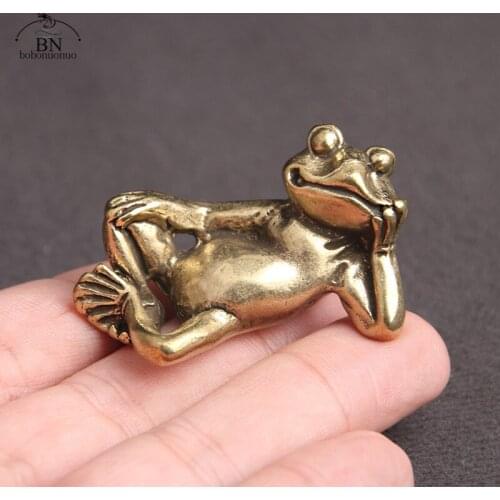Solid Copper Lying Frog Statue Car Ornament Decoration Pure Brass Animal Miniature Figurine Desk Decor Craft Home Accessories