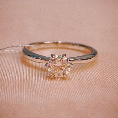 Classic six-claws Moissanite ring 925 silver 0.5ct DF color round excellent cut Engagement Anniversary Ring