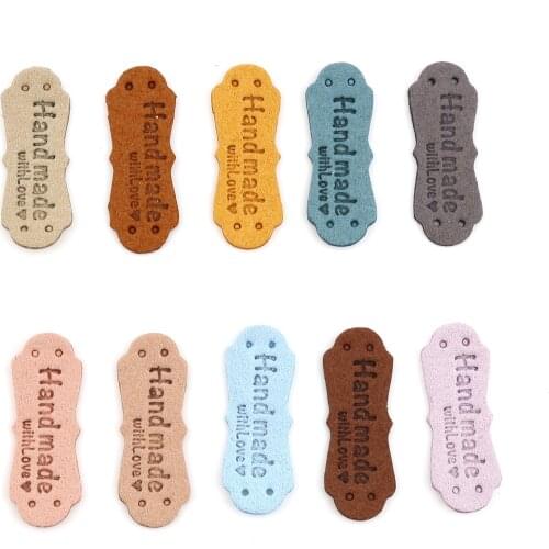 20pcs Irregular PU Leather Labels Tags Hand Made With Love Faux Suede Leather Label For Clothes Sewing Tag Garment Accessories