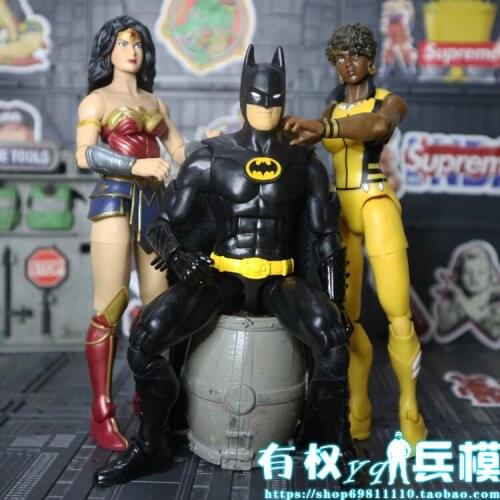 Bandai Genuine Mattel DC Justice Leagues Wonders Woman Bruce Wayne The Jokers Movable Doll Movable Joints Action Figures Toys
