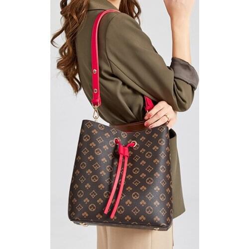 2021 Fashion womens PVC Leather Messenger Bag Shoulder bag brand designer womens bag luxury PU leather bag Bucket Bag Handbag