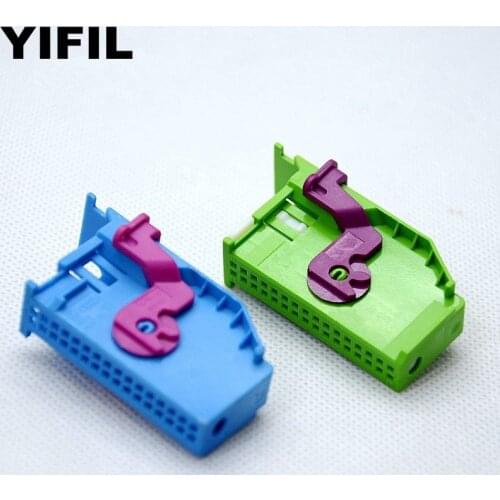 1pcs/lot 32 Pin/Way Instrument Dashboard Plug Connector Socket For VW Passat B5 Golf 4 AUDI A4 SEDAN 8L0972977D 1J0972977D