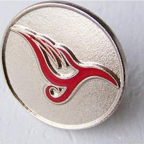 Specialized in custom lapel pins, souvenir, fashion badge, sports pin, flag badge, letters badge, animal pins