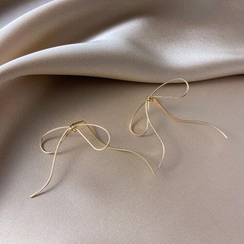 New Fashion Design Sense Line Bow Earrings Female Elegant Temperament Light Simple Earrings 2021 for Women Gift