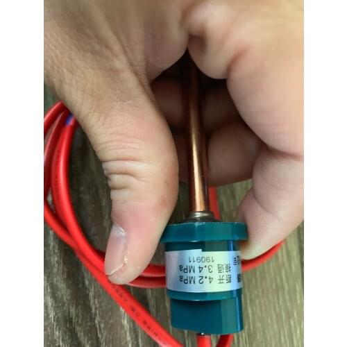 YK series pressure switch controller YK-0.15/0.3 YK-2.4/2.0 YK-3.0/2.4 YK-4.2/3.4 MPA Air conditioner chiller heat pump 250V