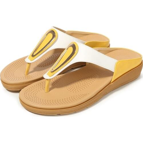 Shoes Woman 2019 Ladies Flip Flops Rivet Lady Multicolored Sandals Flat Slippers Hawaiian Girl New Scandals Mixed Colors Metal