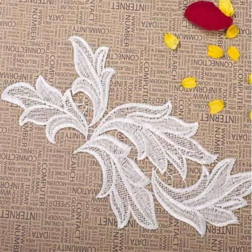 2Pieces Ivory 22X 11cm Garments Lace Applique Flower Floral Motif Venise Venice Lace Applique DIY Accessory BD0190