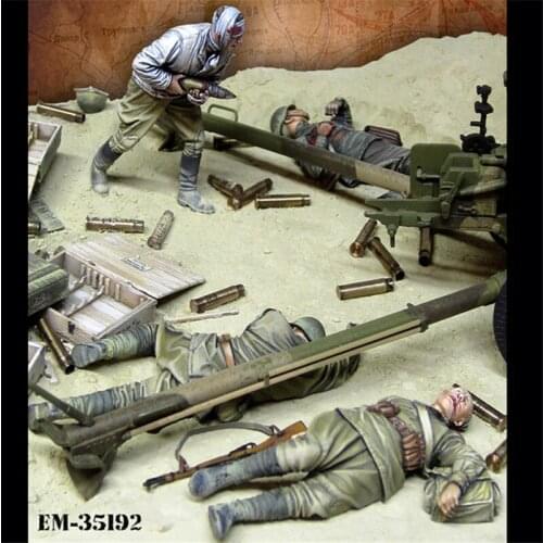 4pcs Unpainted Soviet Artillery Resin Figure 1/35 Scale Model Kit Assembly Models Kit Resin Colorless Self-Assembled Toy No.692