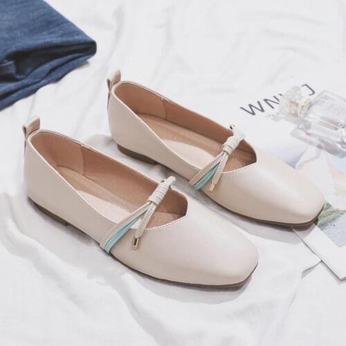 Fall 2021 New Casual Gentle Square Head Shallow Bean Shoes Lady Flat Sole for Work 41 42 43