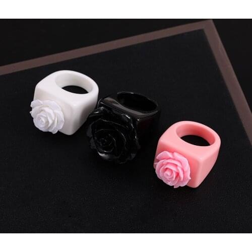 New Oval Gold Bead Transparent Resin Acrylic Geometric Square Rings set for Women Girls Stacking Finger Ring Jewelry Gifts 2021