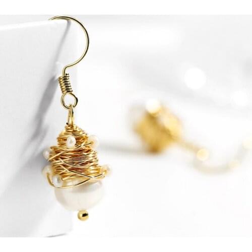 Shiny gold earring nice quality pure hand wrap real natural white pearl sweet water trendy earring