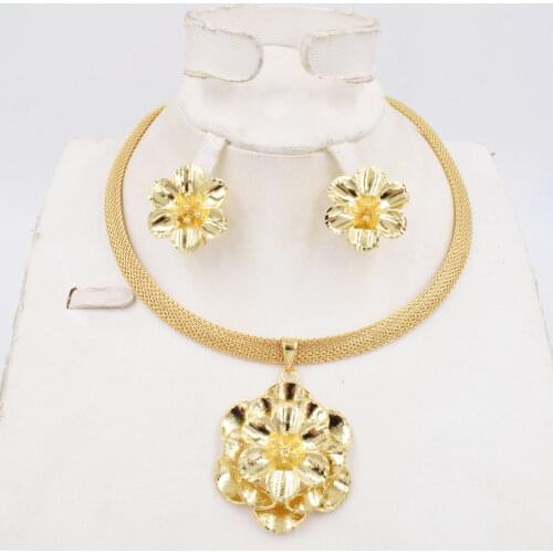 TOP Quality Fashion Dubai gold jewelry sets African Beads Jewelry sets for women statement necklace and earring set bracelet
