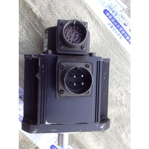 MDMA102A1D SERVO MOTOR , used in good condition . 80% appearance new , good working , free shipping