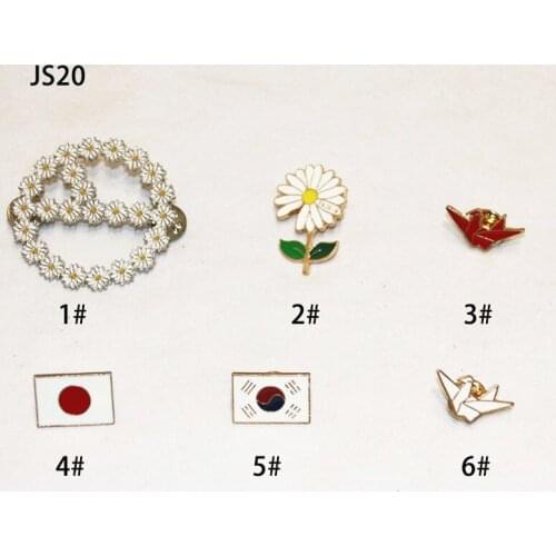 1 design metal cartoon color animation pin cute brooch brooch color Daisy and national flag womens Lapel Pin Badge JS20