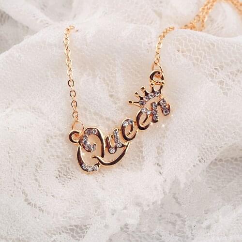 Letter Queen Pendant Necklace Rhinestone Crown Metal Chain for Women Girls Fashion Elegant Choker Clavicle Chain Jewelry