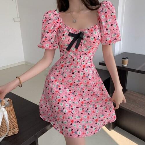 Vintage high-waisted flower sweet short skirt 2021 summer new square collar off-the-shoulder bubble short-sleeved dress