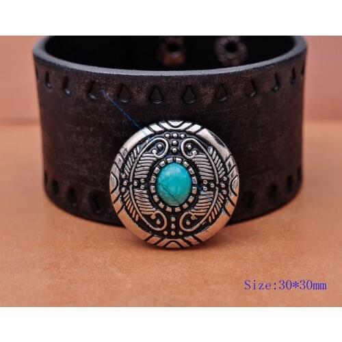 10PCS 30MM FLORAL FEATHER CARVED TURQUOISE RHINESTONE SLIVER SCREW BACK LEATHERCRAFT CONCHOS BAG BELT WESTERN SADDLE DECOR