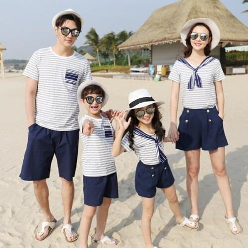 Family Matching Outfits Summer Seaside Beach Mum Daughter Dad Son Matching T-shirts & Shorts Holiday Matching Couple Outfits